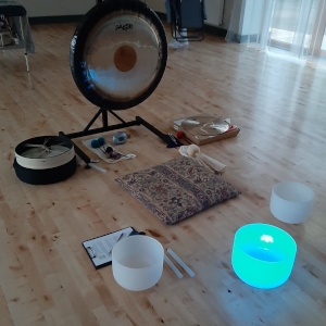 Soundbath at the Gaia School therapists Self-care half day